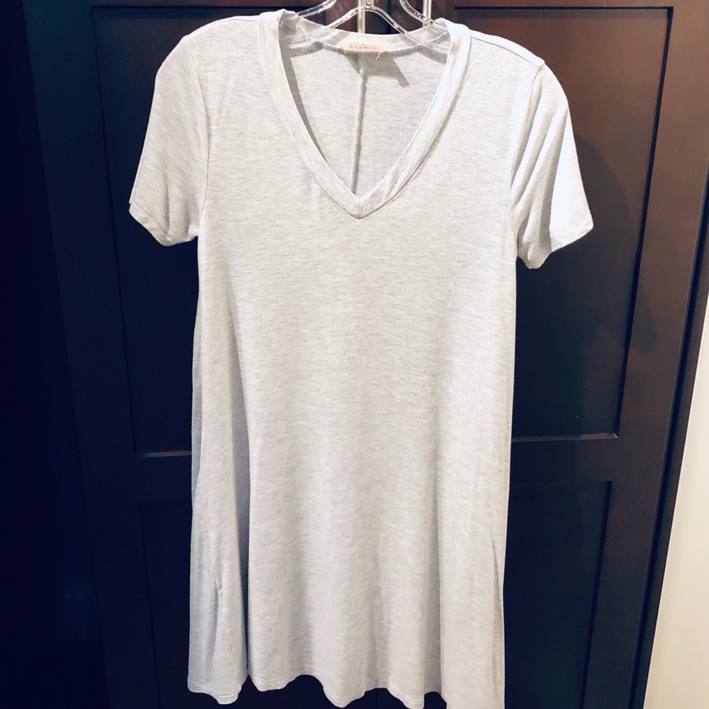 Everly gray t-shirt dress (small)